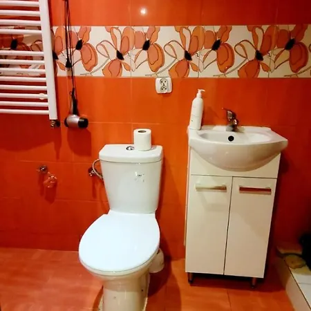Dom Na Wynajem Ii & Jacuzzi *